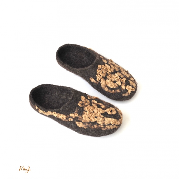 Natural wool with silk slippers picture no. 3