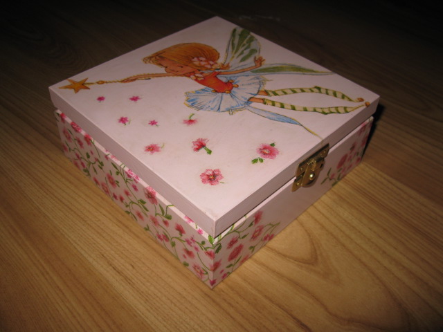 Box girl picture no. 2