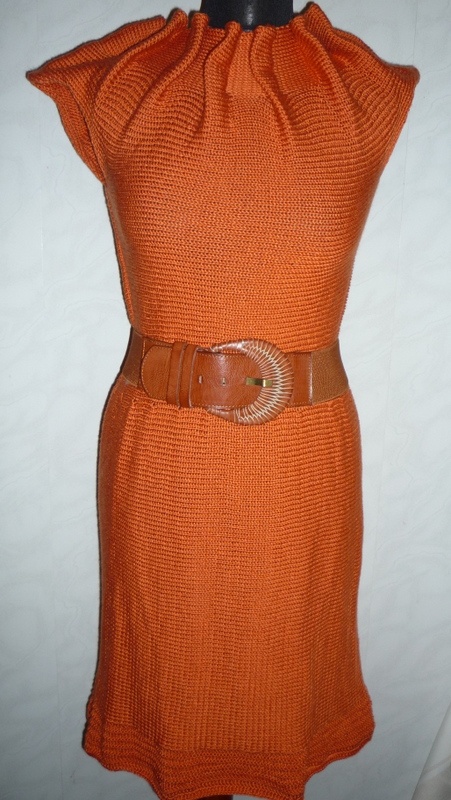 orange dress