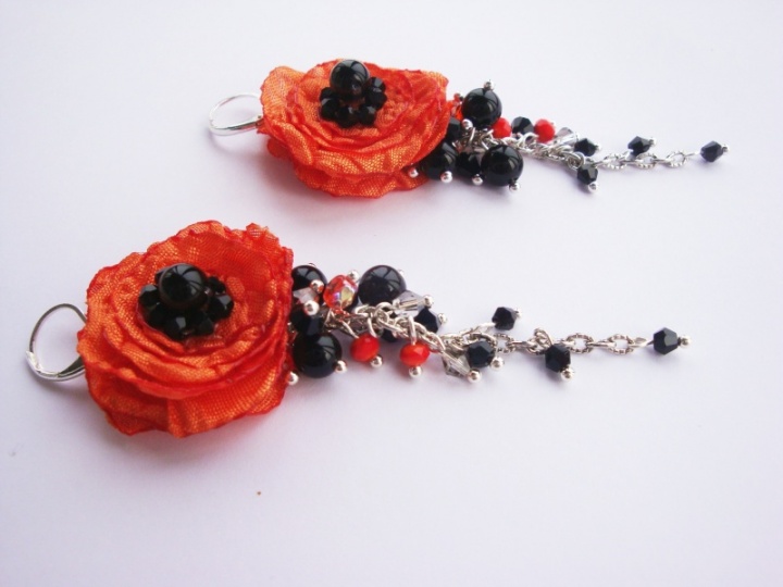 Small Poppies. Bracelet and earrings picture no. 3