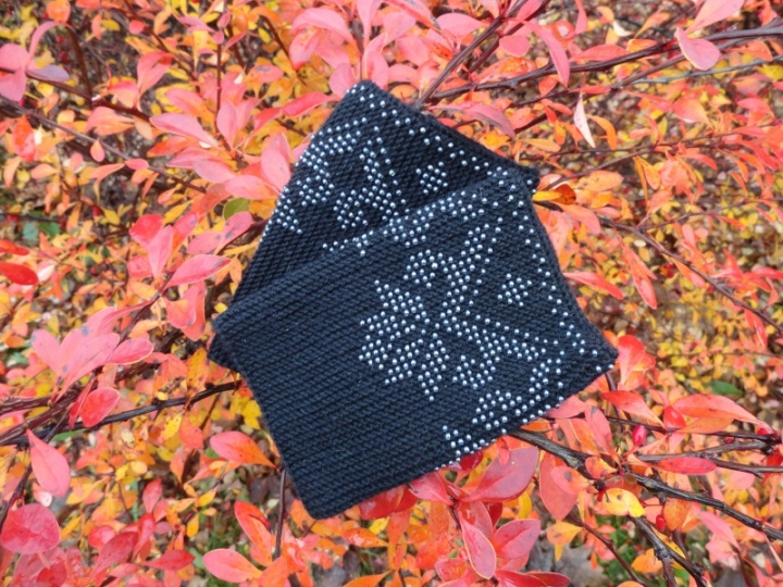 black wristlets