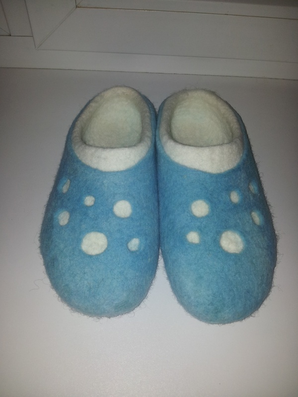 Felt slippers