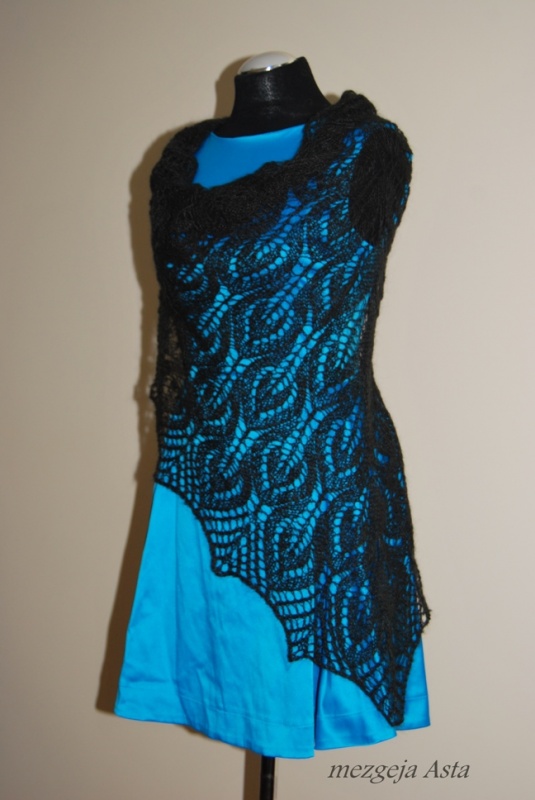 knitted scarf