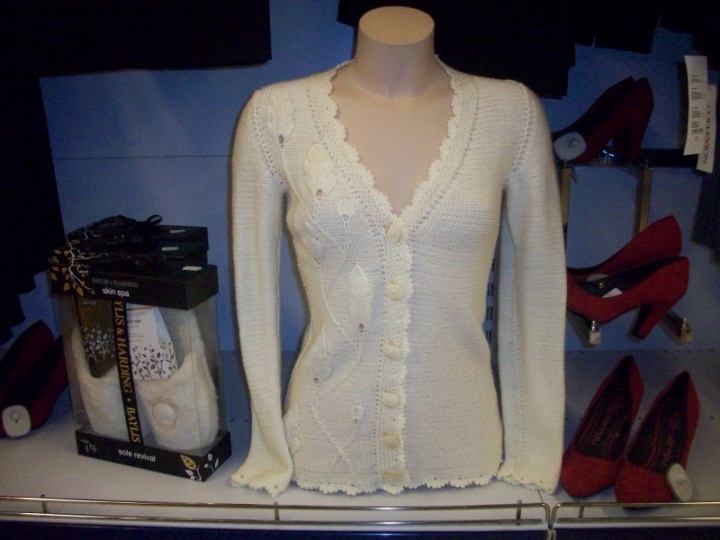 Sweater " oak leaves " picture no. 2