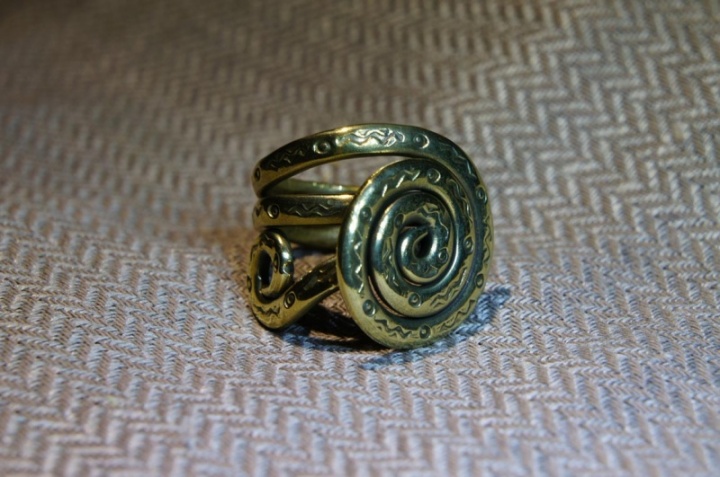 No brass ring. 1