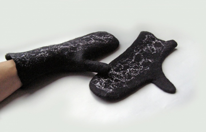Felt gloves Light trails