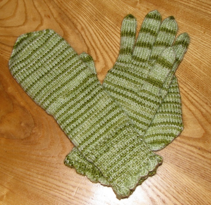 Duplicate gloves