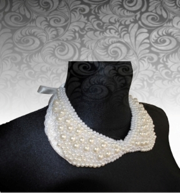 The female collar