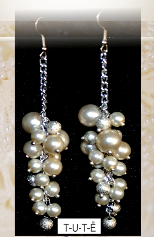 Earrings of pearls picture no. 2