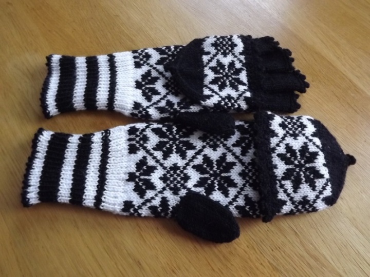 Woman gloves. picture no. 3