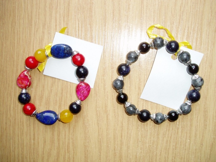 Agate, jasper, onyx, howlite