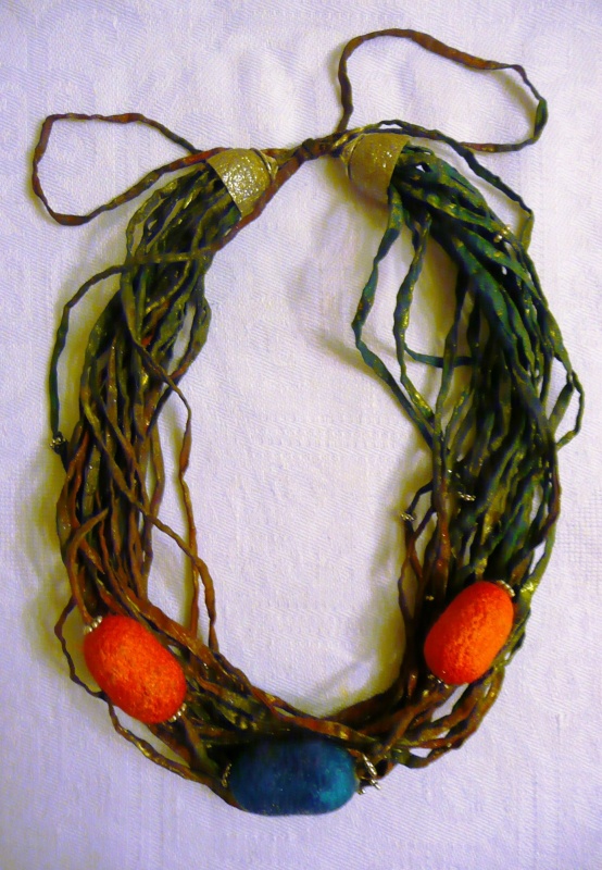 Necklace from silk ribbons No. 2