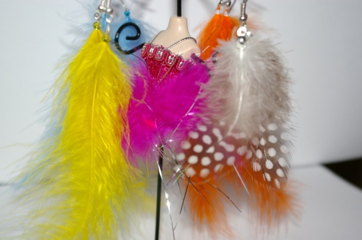 Speckled feathers