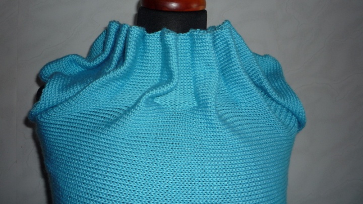 electric blue dress without sleeves picture no. 2