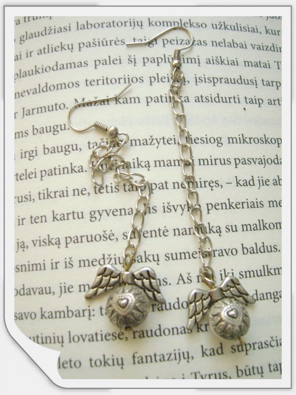 " Hearts with wings "