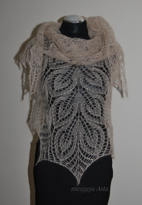 Beige scarf picture no. 3