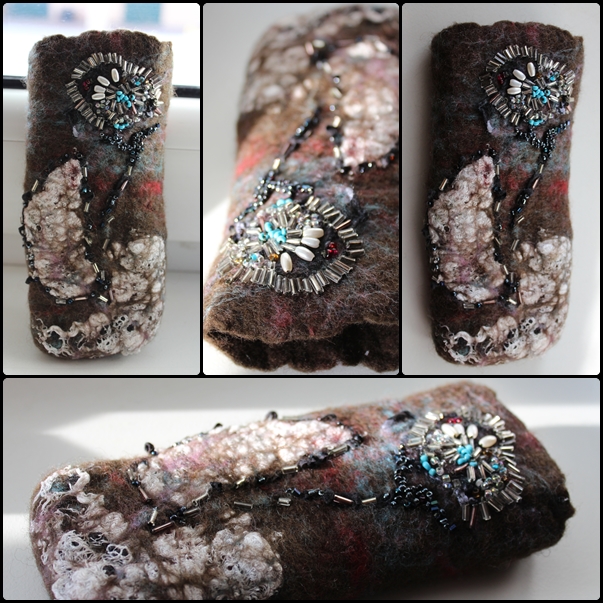 Belt Case " A mysterious flower & quot ;.