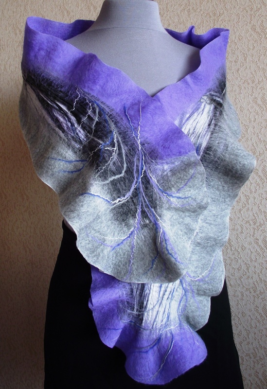 Scarf gray-violet
