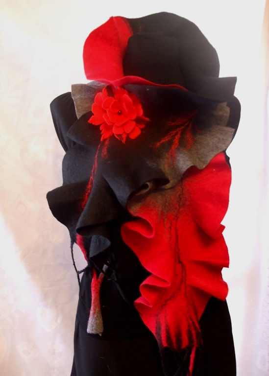 Black-red-gray scarf picture no. 2