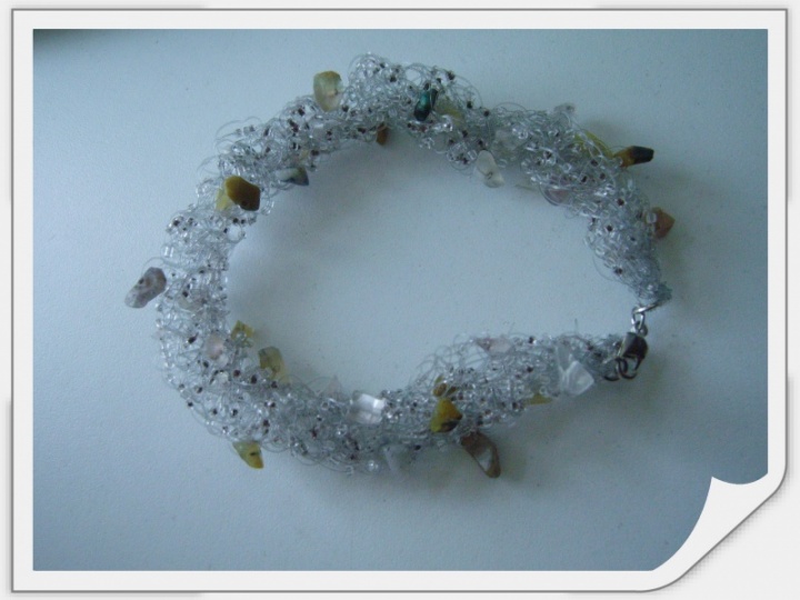 Bracelet:}