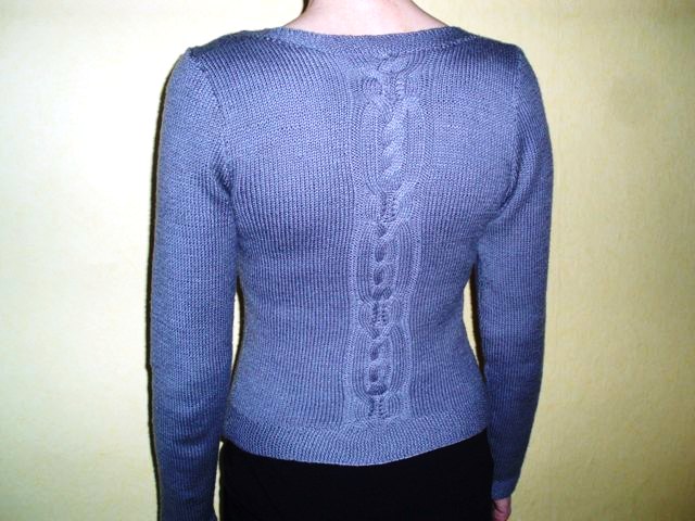 Sweater with Pyne back picture no. 2