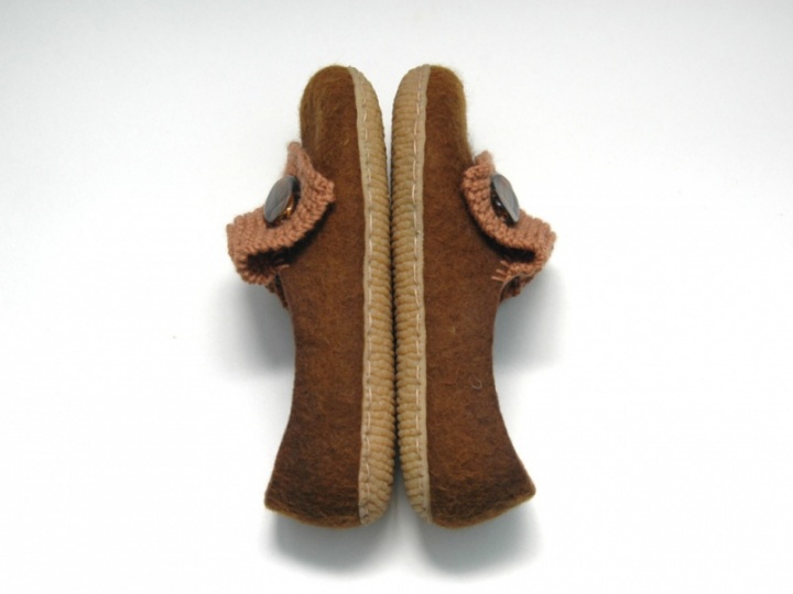Tat brown slippers with soles picture no. 3