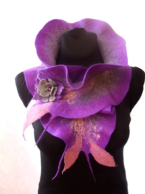 Violet scarf picture no. 3