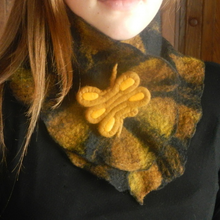 Scarf " Yellow Black " picture no. 2