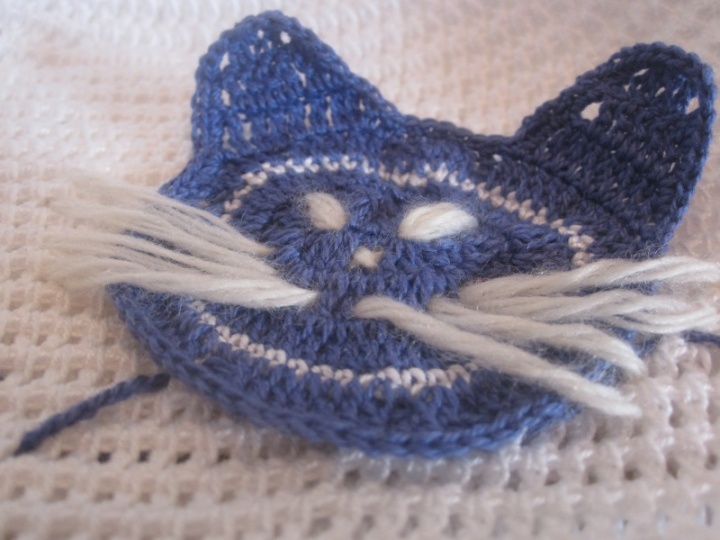 Blue kitten cap picture no. 3