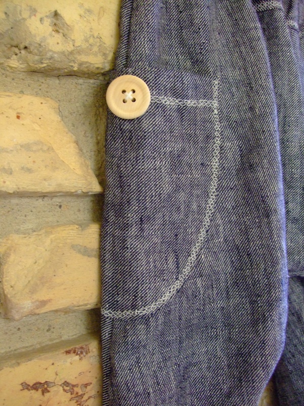 Type of harem pants with button picture no. 3