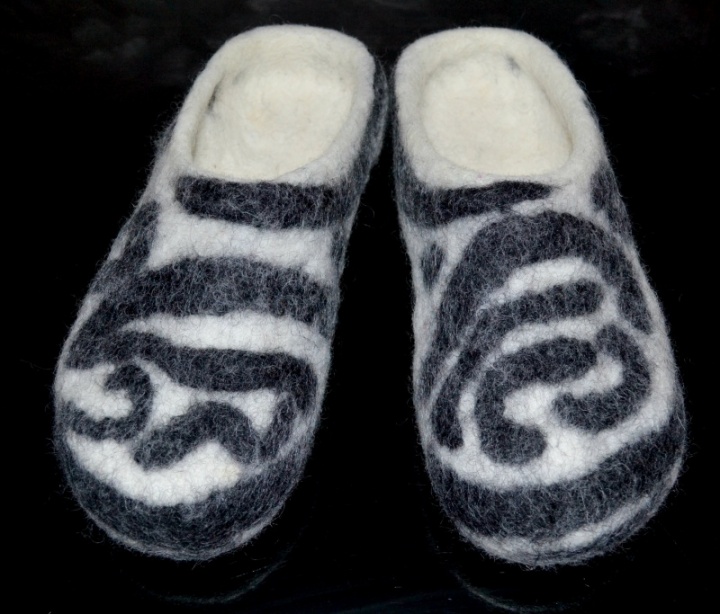 Slippers " white black " Size 36/37