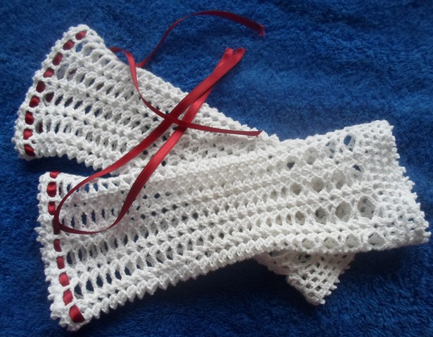 Crochet white spring hand warmers 