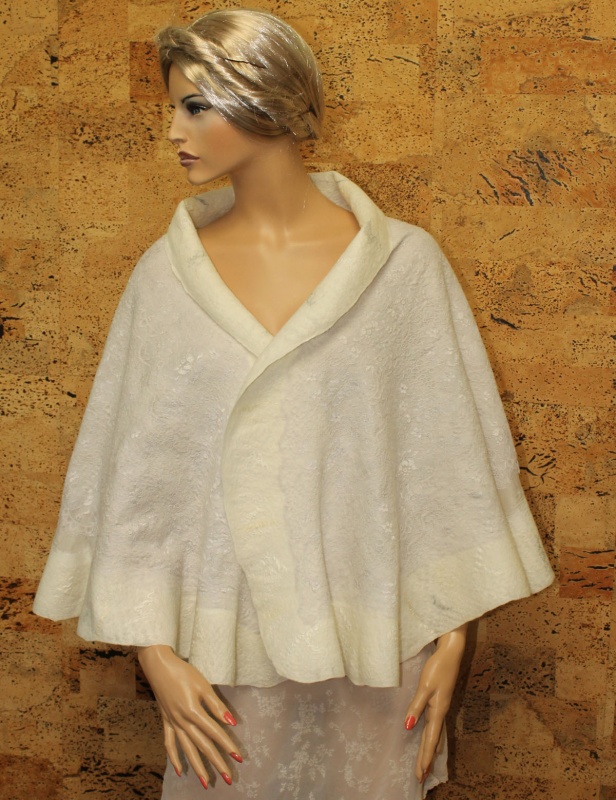 Pelmet " White Pigeon "