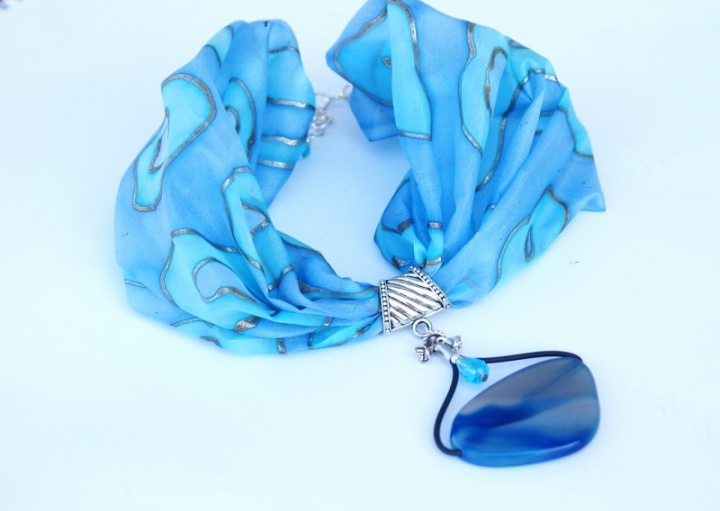Šilko kolje "Azure "