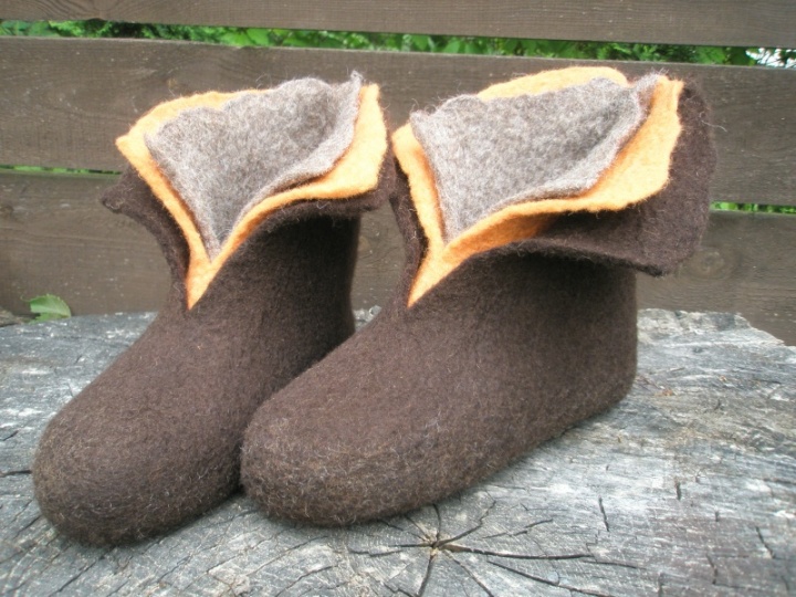 tri-color shoes picture no. 2