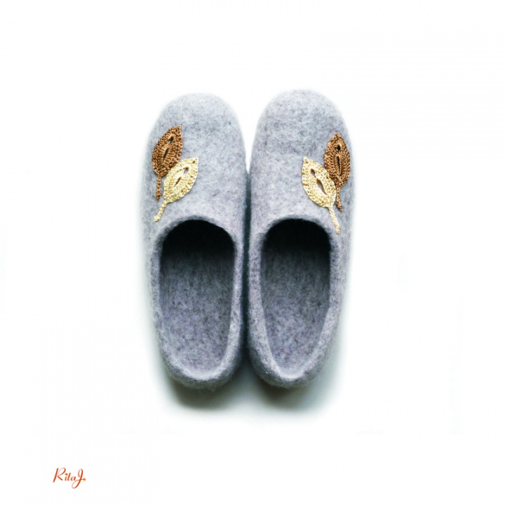 Felt slippers / shoes Oats