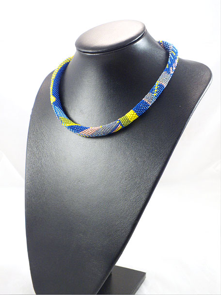 Crocheted bead necklace picture no. 2