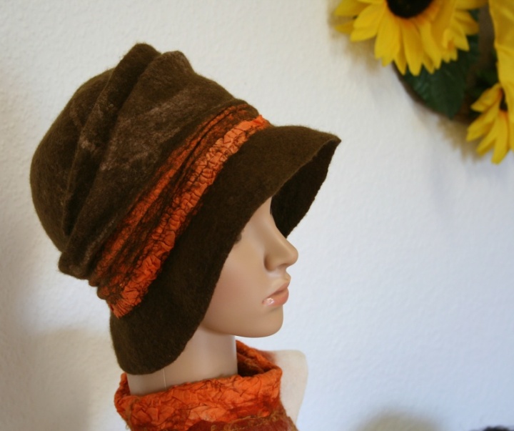 Hat " Orange and chocolate " picture no. 2