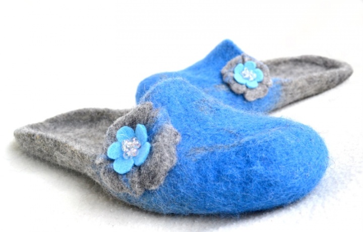 Isispiriamos slippers picture no. 2