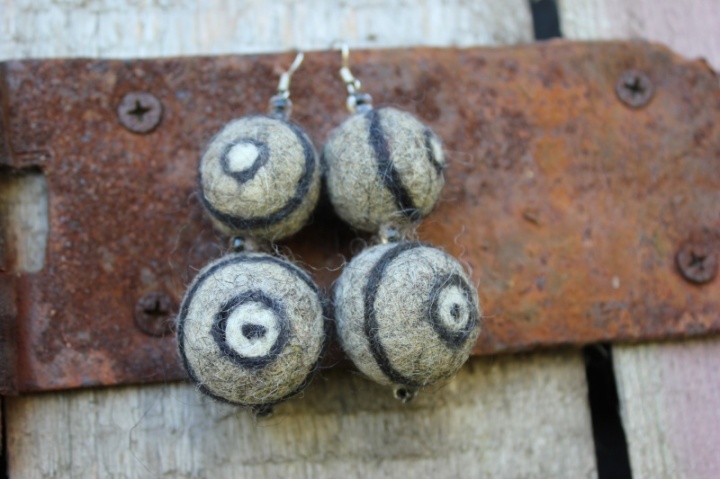 Felt earrings " circles "