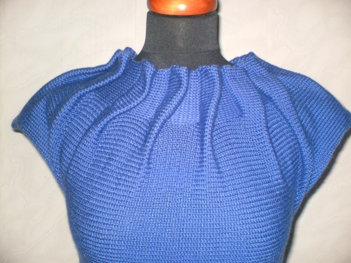 SALE, knitted dress 140Lt picture no. 2