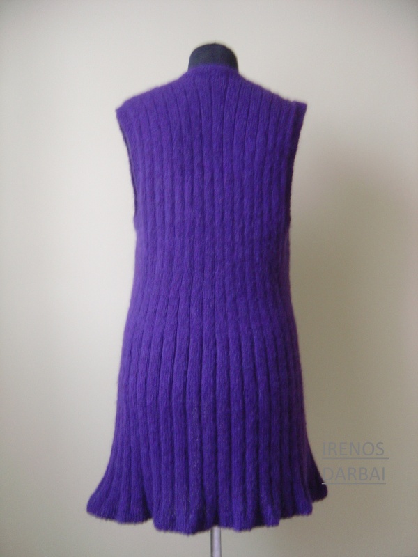 Knitted vest picture no. 2