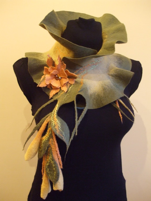 Green scarf felting processes