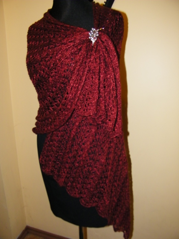 Red scarf picture no. 2