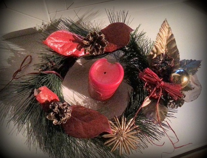 Christmas table wreath