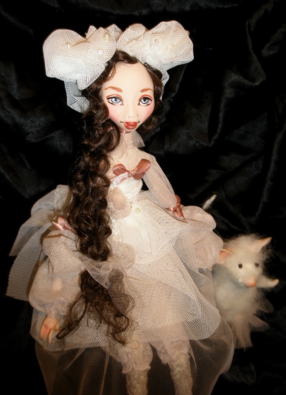 COPYRIGHT doll Mina picture no. 2