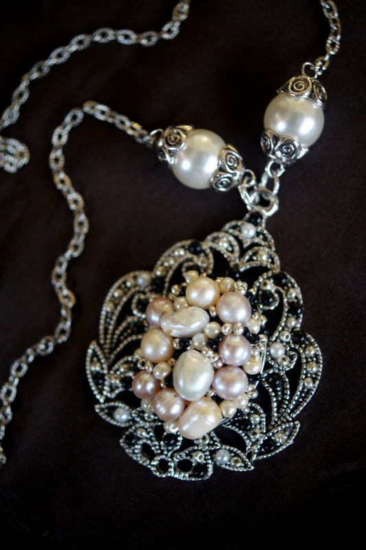 Pearl necklace picture no. 2