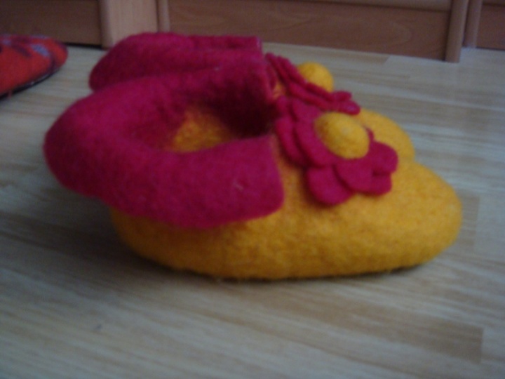 childrens slippers picture no. 2