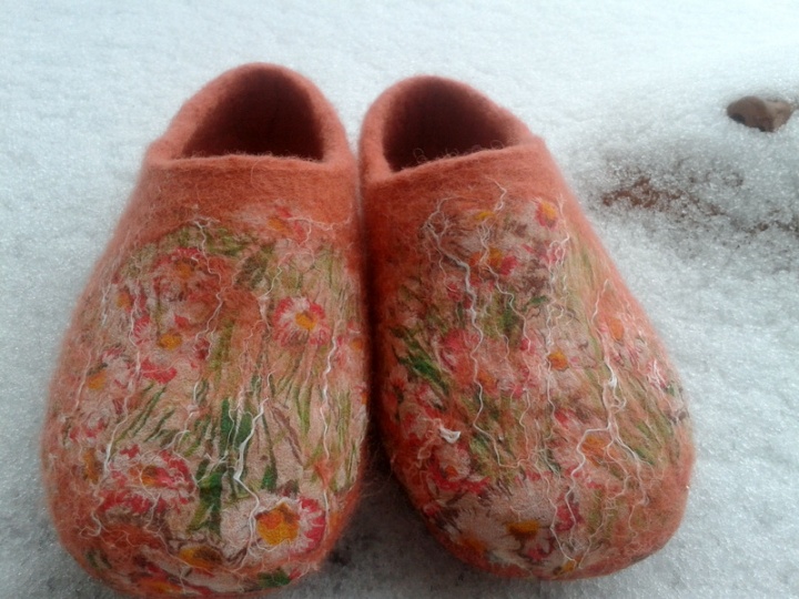 Felt slippers picture no. 2