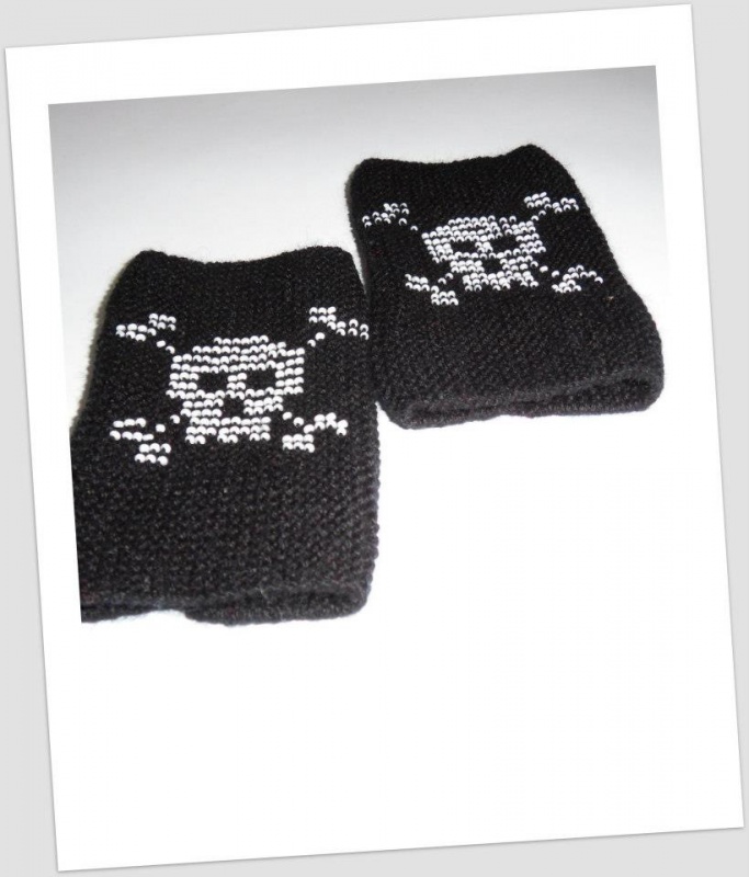 Riesines " Skulls "